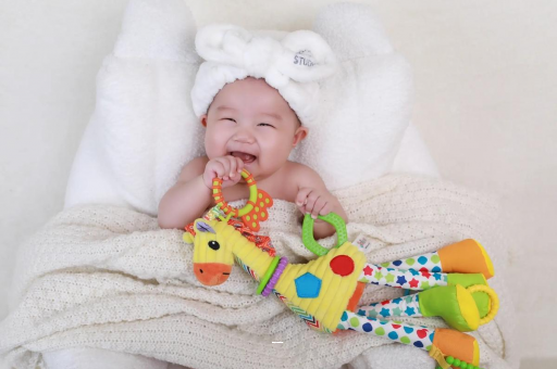 曹县宝宝头上有白色的小点 曹县宝宝头上有白色的小点